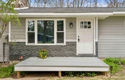6830 Elmwood, Indian River, MI 49749
