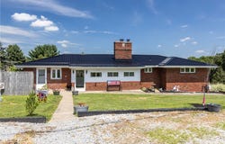 1526 Millers Run Rd, Mt Pleasant Twp, PA 15057