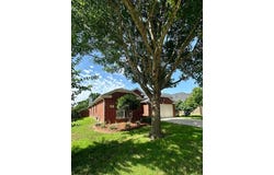 616 Kerry Street, Crowley, TX 76036