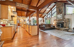 45225 SE PAHA LOOP DR, Sandy, OR 97055