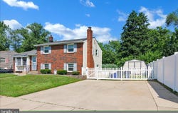 210 MCCLELLAND AVENUE, BELLMAWR, NJ 08031