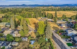 107 W ADAMS, Carlton, OR 97111