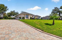10211 RIDGE TOP LOOP, WEEKI WACHEE, FL 34613