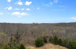 4700 Whippoorwill Ln, Festus, MO 63028