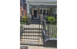 44 DELAWAREVIEW AVENUE, TRENTON, NJ 08618