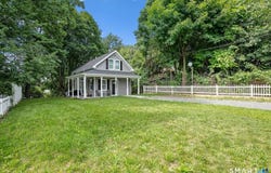 75 Hemlock Street, Bridgeport, CT 06605