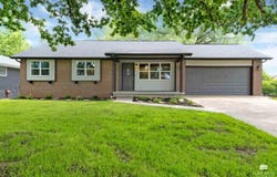 433 Warner Park Road, Manhattan, KS 66503