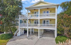 107 SE 69th Street, Oak Island, NC 28465