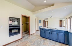 15509 Debridge Way, Florissant, MO 63034