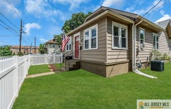 414 Bentley Avenue, Beverly, NJ 08010