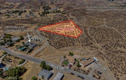 23000 Surfside Court, Canyon Lake, CA 92587