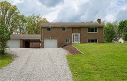 230 Southview Rd, McDonald, PA 15057