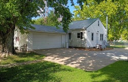 704 Des Moines, Rolfe, IA 50581