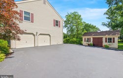 1015 PHEASANT MEADOW ROAD, BLUE BELL, PA 19422