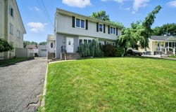 36 Alyson Pl, Bloomfield Twp., NJ 07003-5504