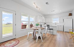 981 S Gateway, Crystal Beach, TX 77650
