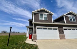 1518 Stonebluff Court, Champaign, IL 61822