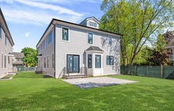 980 Singleton Avenue, Woodmere, NY 11598