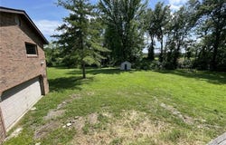 721 E Us Highway 40, Troy, IL 62294