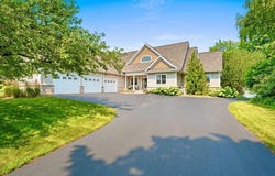 2548 HUNTINGTON Way, SUAMICO, WI 54173-8067