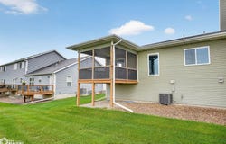 1113 Loren Drive, Cedar Falls, IA 50613