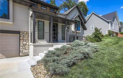 2105 SW Brookshire Drive, Blue Springs, MO 64015