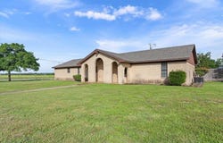 100 Thompson Circle, Lorena, TX 76655