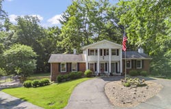 3858 SUNSET Drive, Pekin, IL 61554