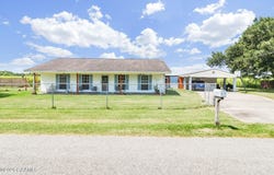 1012 Juleau Champagne Road, Breaux Bridge, LA 70517