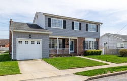 6 jackson Place, Island Park, NY 11558