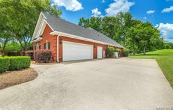 145 MOUNTAIN MEADOWS Lane, Wetumpka, AL 36093