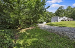 19600 Hampshire Road, Utica, OH 43080