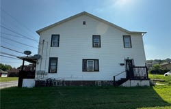 1328 N Croton Ave, New Castle, PA 16101