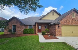 632 Garnet, Seguin, TX 78155