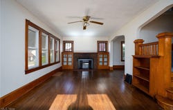 289-289 1/2 E Baird Avenue, Barberton, OH 44203