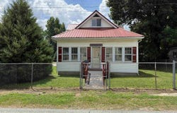 602 Maple Street, Lawrenceville, IL 62439