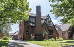425 Everett Drive, Lansing, MI 48915