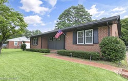 606 Hawthorne Lane W, Wilson, NC 27893