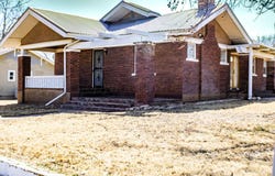302 E 6th Street, Clarendon, TX 79226