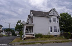 216 S 4th Street, Altoona, PA 16602