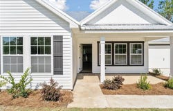 270 Abigail Circle, Ellabell, GA 31308