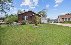 637 Oregon Trail Court, St Charles, MO 63304