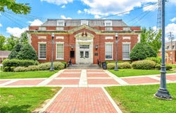 82 COURT SQUARE, ALEXANDER CITY, AL 35010