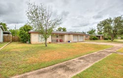 104 Largent Ave, Ballinger, TX 76821