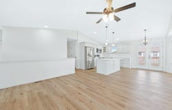 718 E Hedgewood, Andover, KS 67002