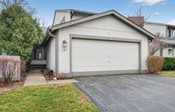 107 Chicory Court, Rolling Meadows, IL 60008