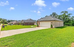 25521 Lakeland Drive, Loxley, AL 36551