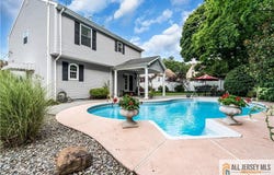 8 Highview Road, East Brunswick, NJ 08816