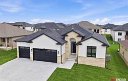 605 N 108 Street, Lincoln, NE 68527