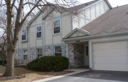 205 Blossom Court, Buffalo Grove, IL 60089